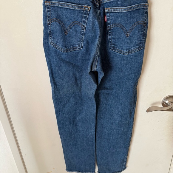 Levi's Women's Wedgie Straight Jeans - Picture 3 of 6
